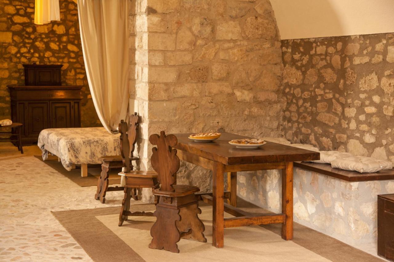 Agriturismo La Commenda-Adults Only Cascia Room photo