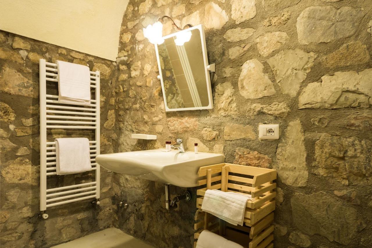 Agriturismo La Commenda-Adults Only Cascia Room photo