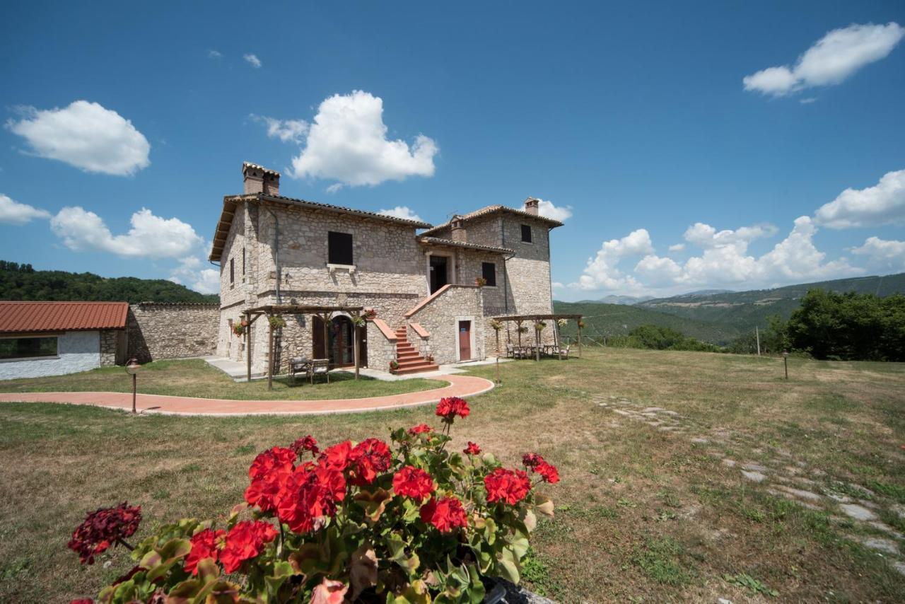 Agriturismo La Commenda-Adults Only Cascia Exterior photo